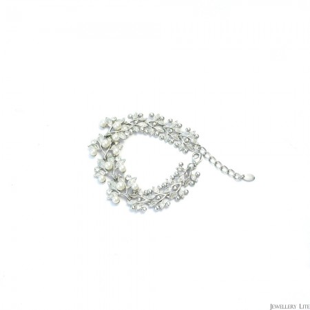 http://www.jewellerylite.com/108-709-thickbox/winter-leaves-n-pearls-bracelet.jpg