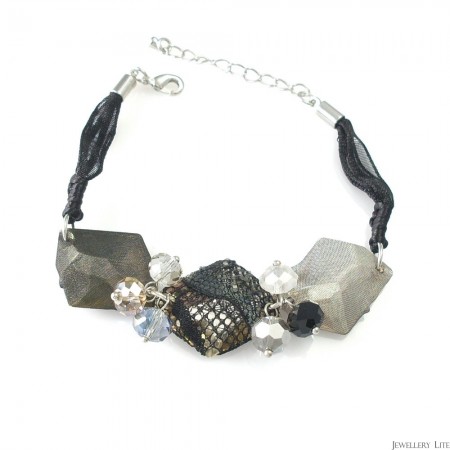 http://www.jewellerylite.com/218-888-thickbox/moonshadow-buds-bracelet.jpg