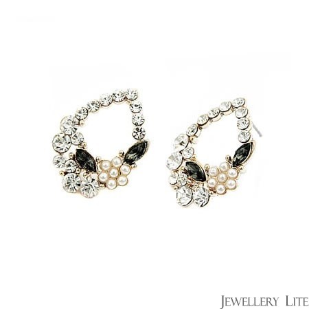 http://www.jewellerylite.com/83-313-thickbox/dazzling-doorknocker-studs.jpg